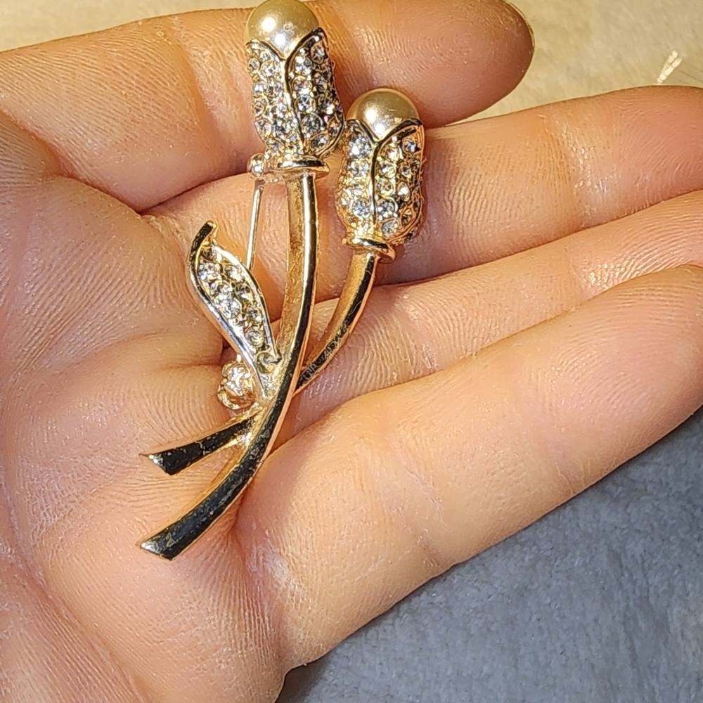 Vintage Silvertone Double Tulip Brooch with Rhinestone Accents & Faux Pearl Buds